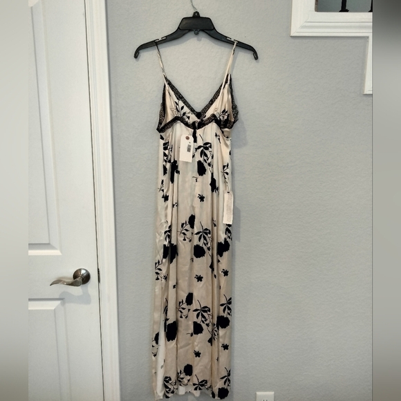 Topshop lace slip midi dress - Picture 5 of 9